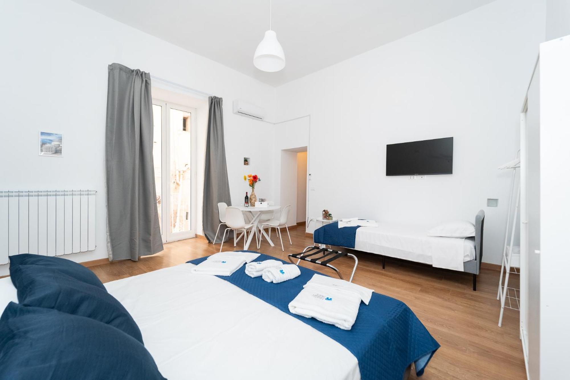 Home Smart Rent Appartamento Nei Pressi Di Via Toledo 2 Camere Da Letto Naples Extérieur photo
